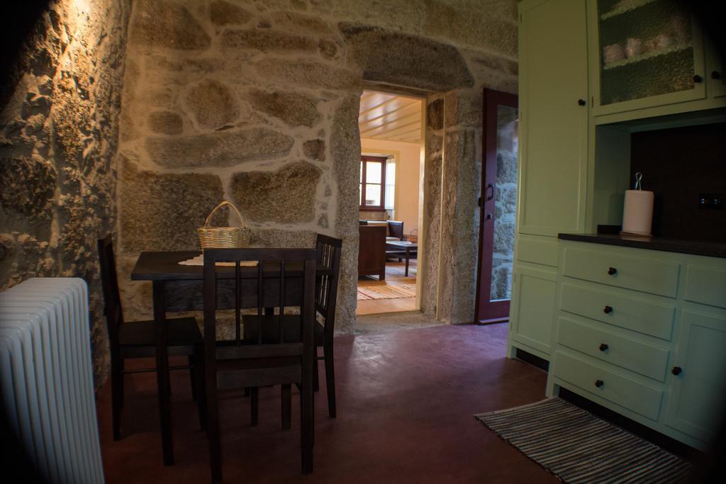 Casas Dos Avos Pensionat Vale de Cambra Værelse billede