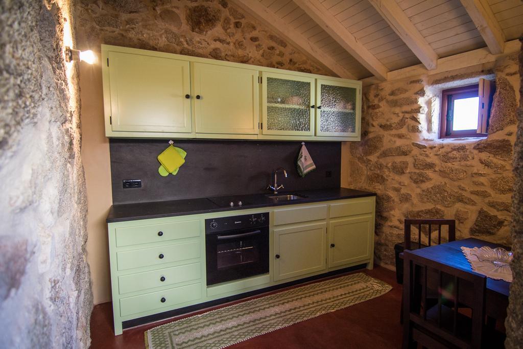 Casas Dos Avos Pensionat Vale de Cambra Værelse billede