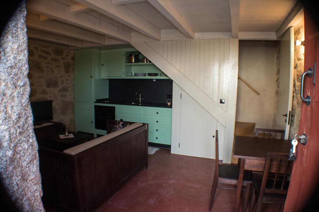 Casas Dos Avos Pensionat Vale de Cambra Værelse billede