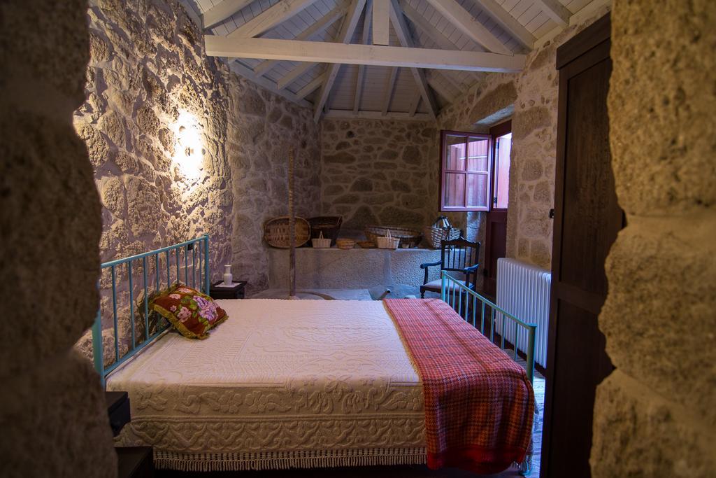 Casas Dos Avos Pensionat Vale de Cambra Værelse billede